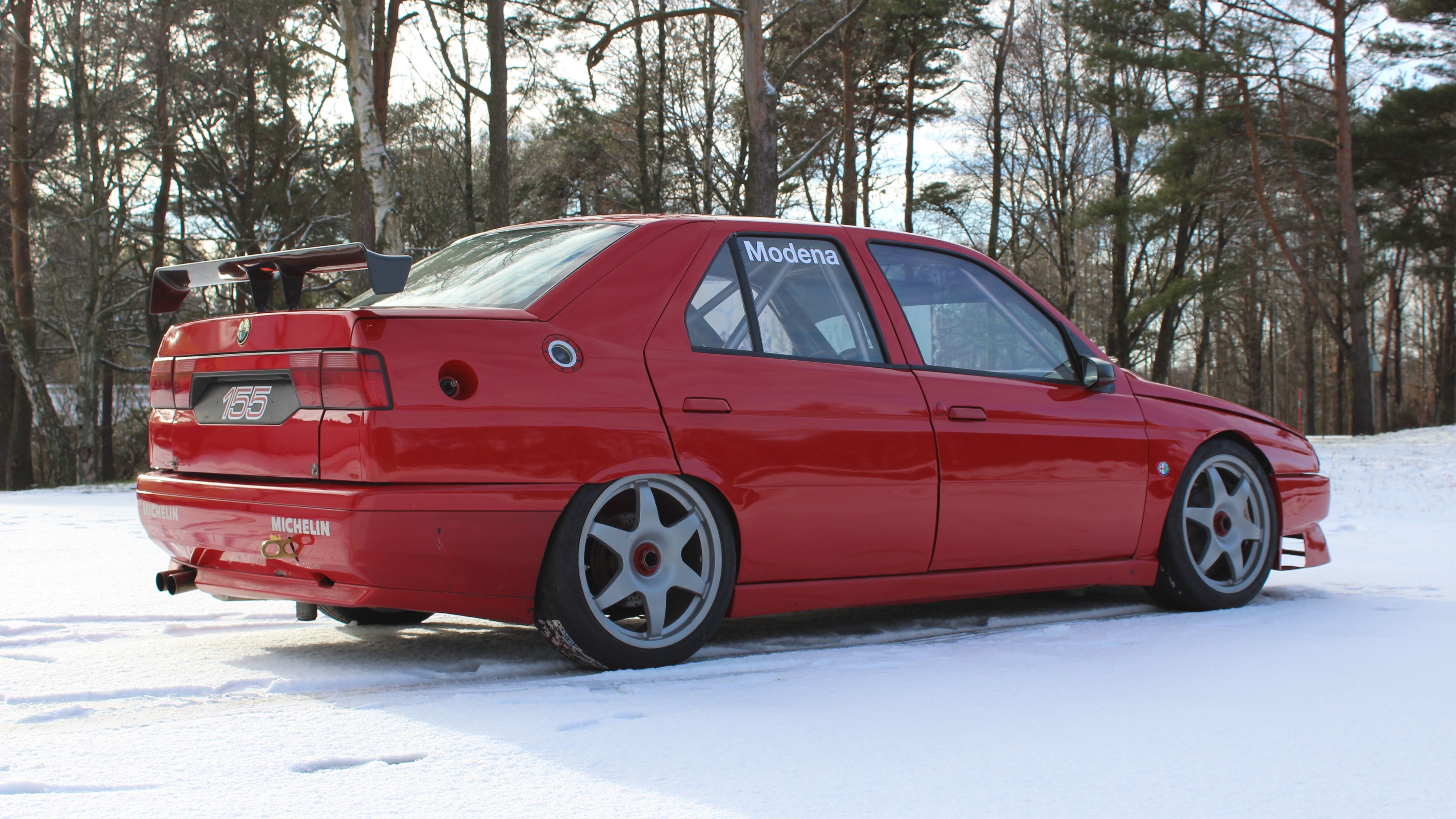 Alfa Romeo 155 höger sida